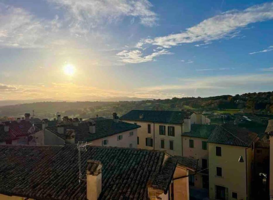 Apartamento La Casina Di Nada Massa Martana Exterior foto