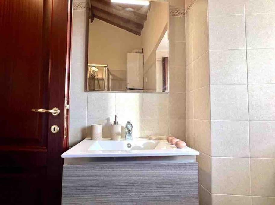 Apartamento La Casina Di Nada Massa Martana Exterior foto